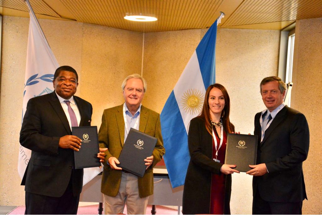 Acuerdo para celebrar la 140° Asamblea General de la Unión Interparlamentaria en Buenos Aires