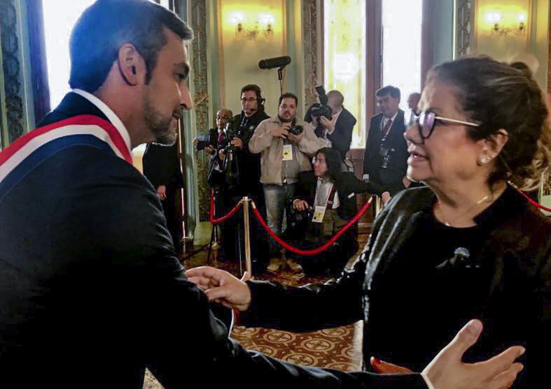 Monzó encabezó la delegación parlamentaria en la jura del nuevo Presidente del Paraguay