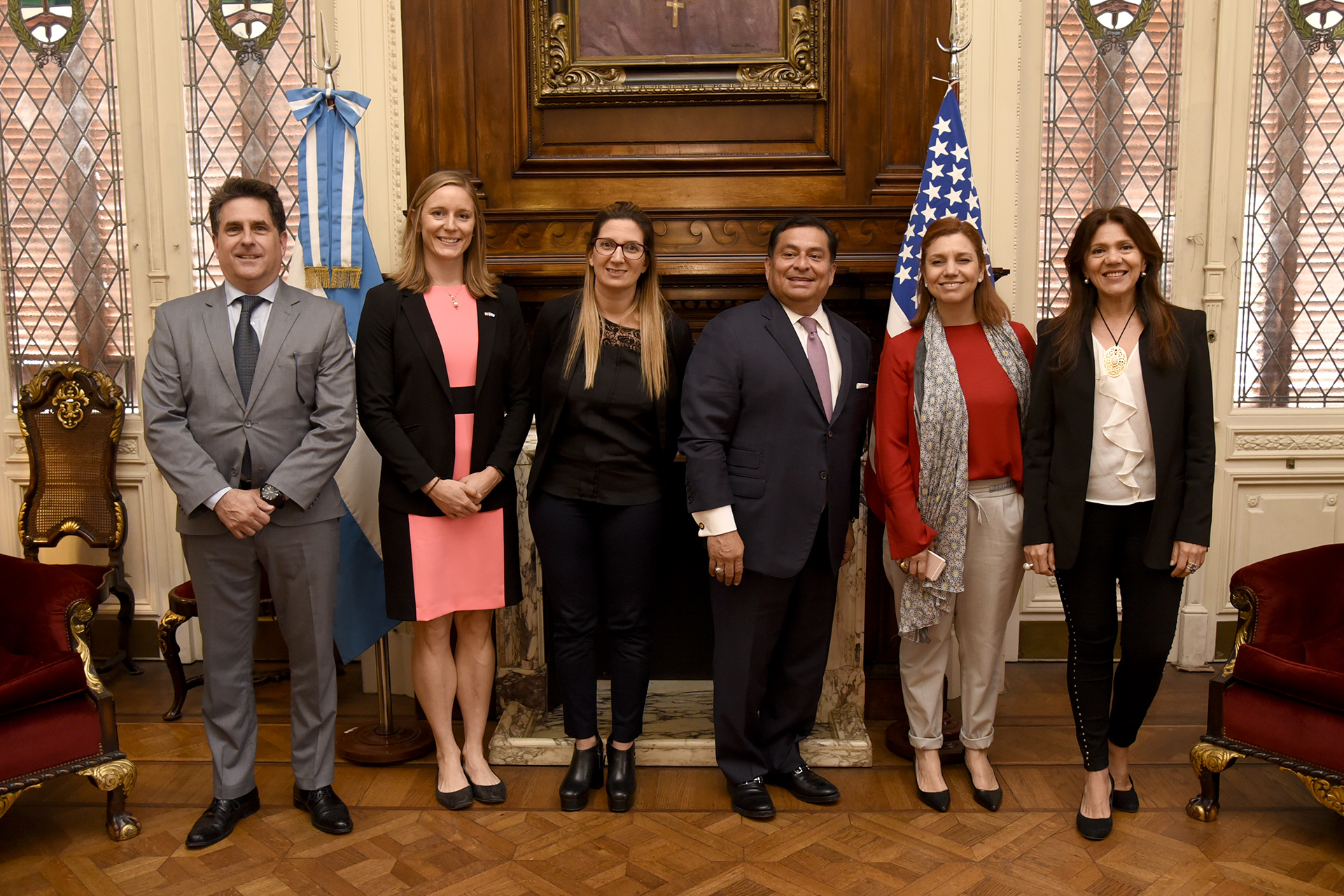 El Grupo Parlamentario de Amistad con los Estados Unidos recibió la visita de un experto en gestión parlamentaria de dicho país