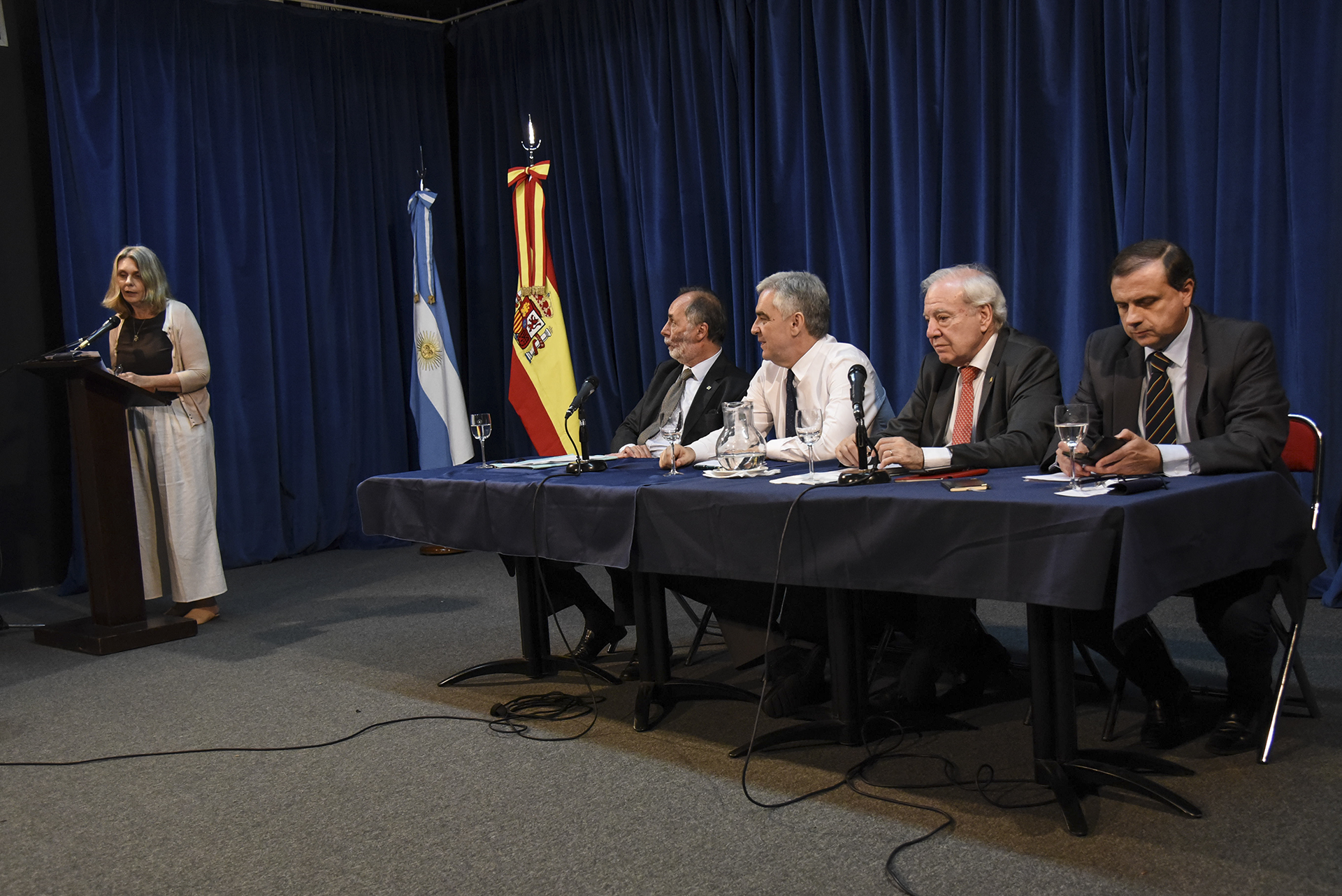 Diputados conmemoraron el 40° aniversario de la Constitución Nacional de España
