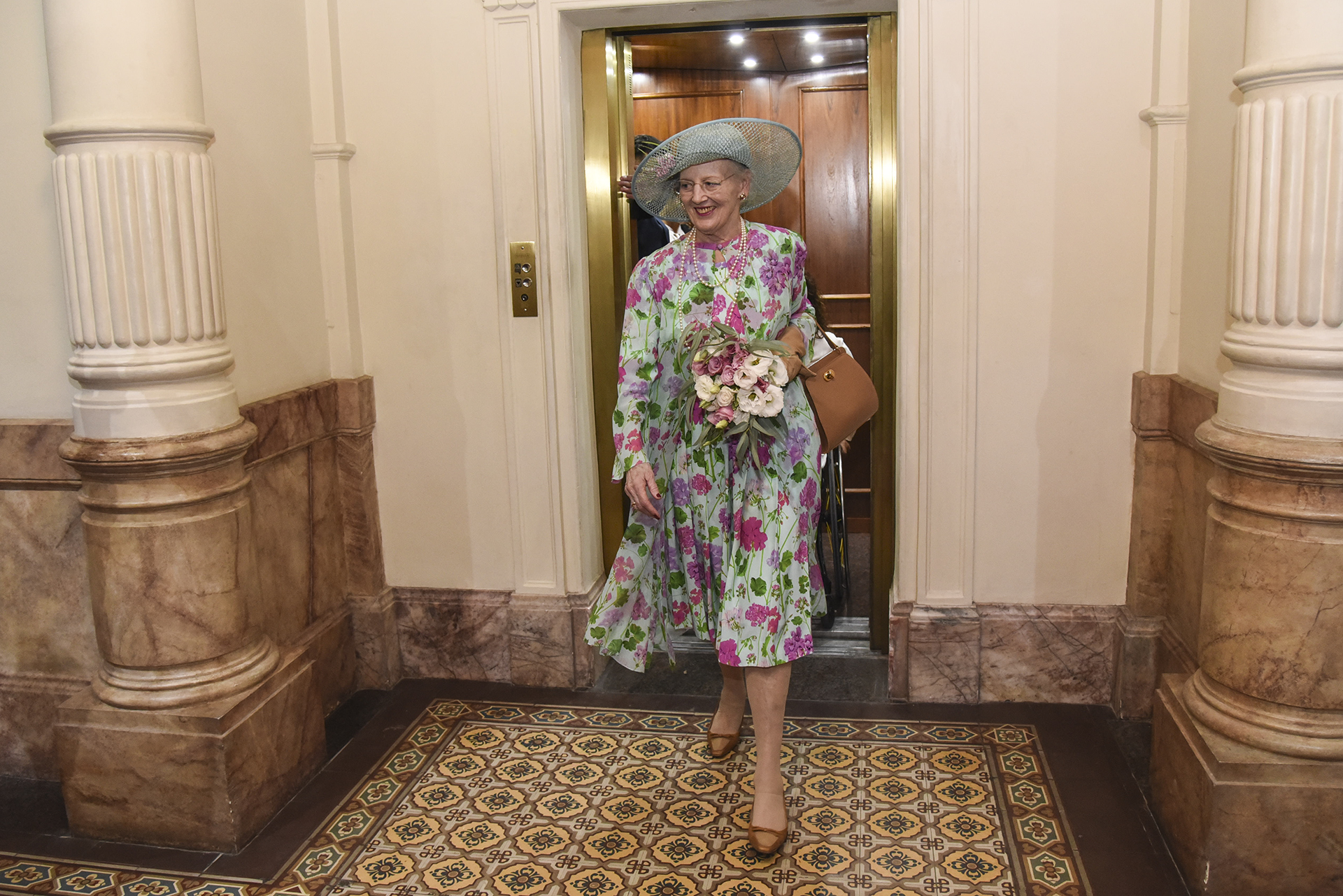 El Congreso recibió con honores a la Reina Margarita II de Dinamarca