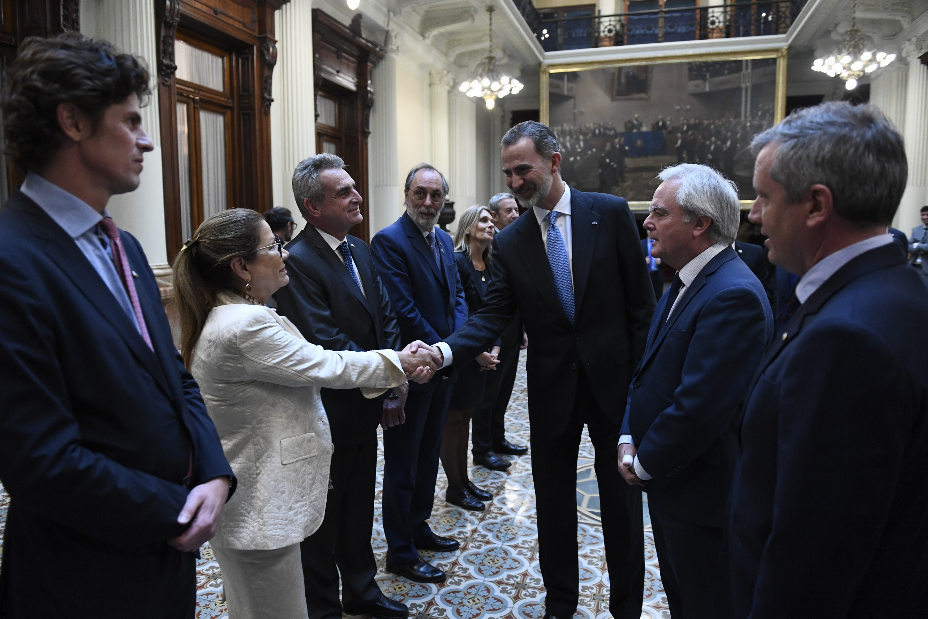 El Congreso recibió con honores al Rey de España, quien se reunió con Diputados y Senadores