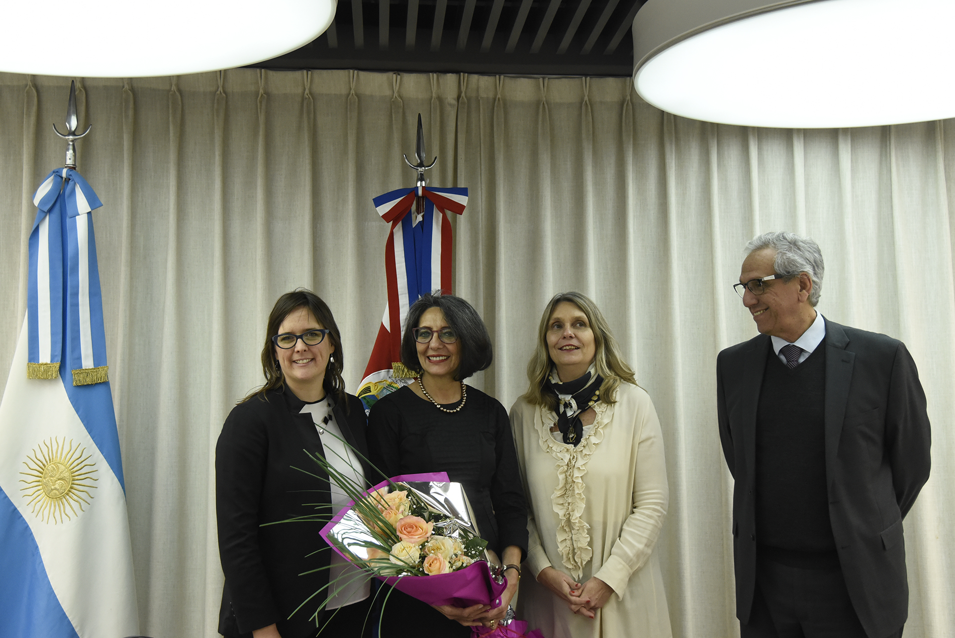 Diputados despiden a la Embajadora de la República de Costa Rica en el país