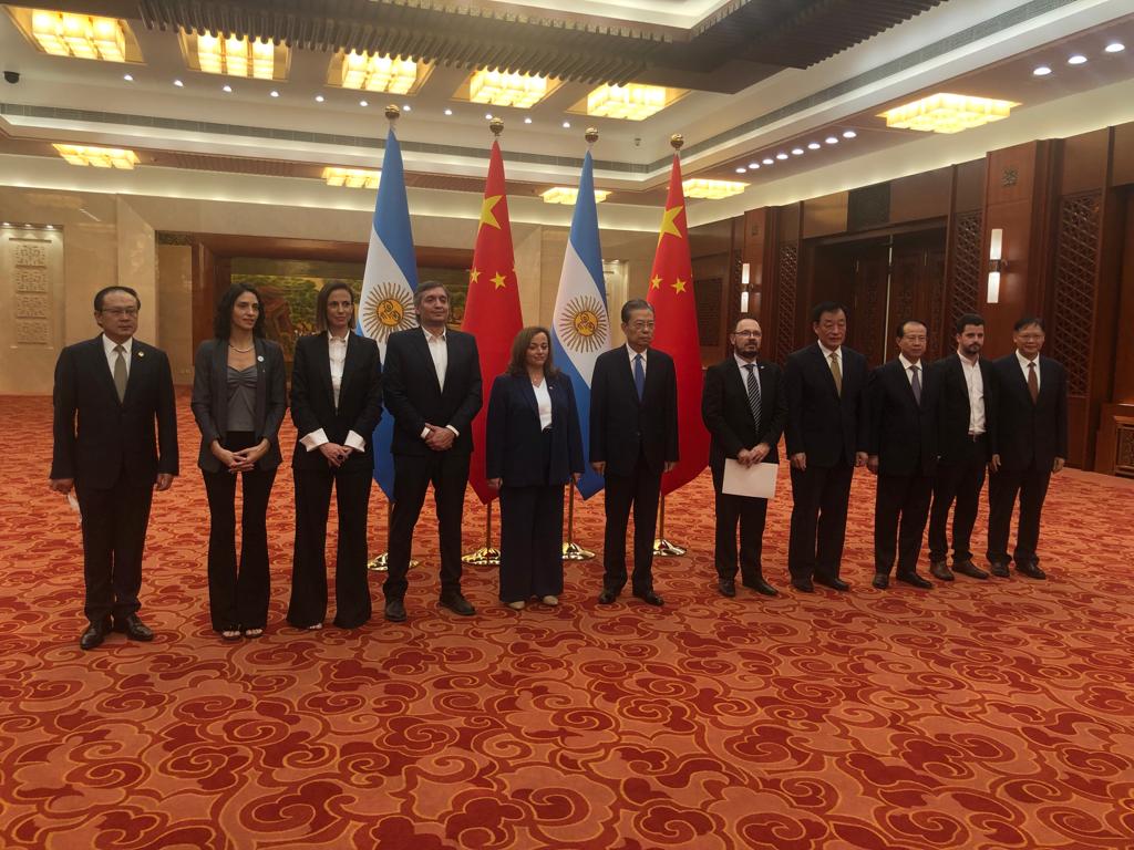 Cecilia Moreau abogó por la cooperación bilateral ante la Asamblea Popular Nacional China