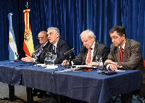 Diputados conmemoraron el 40° aniversario de la Constitución Nacional de España
